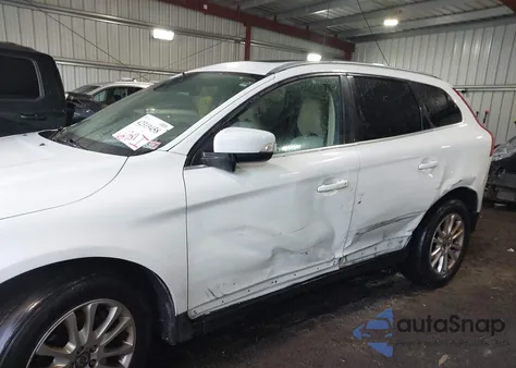 2010 Volvo Xc60 T6/T6 R-Design z USA, uszkodzony, nr VIN YV4992DZ6A2029023